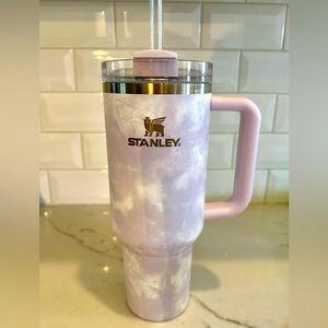 EUC 40 oz Stanley Purple Tie Dye Water Bottle